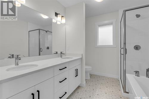 348 Leskiw Bend, Saskatoon, SK - Indoor Photo Showing Bathroom