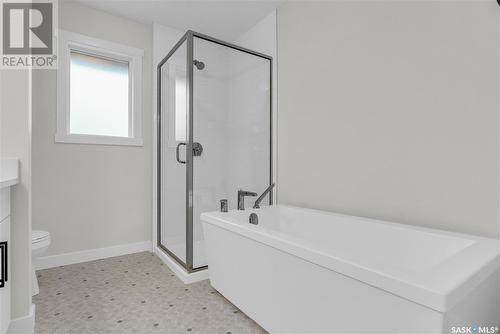 348 Leskiw Bend, Saskatoon, SK - Indoor Photo Showing Bathroom