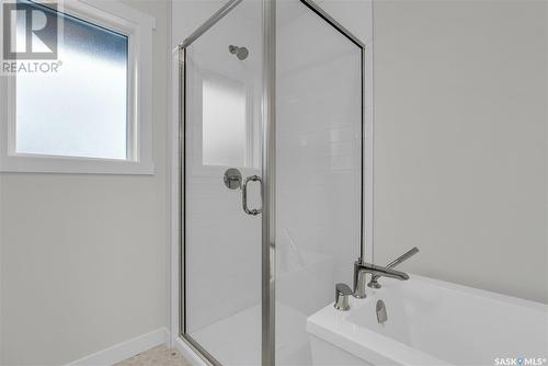 348 Leskiw Bend, Saskatoon, SK - Indoor Photo Showing Bathroom