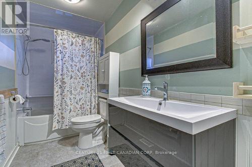 67 Weymouth Drive, London, ON - Indoor Photo Showing Bathroom