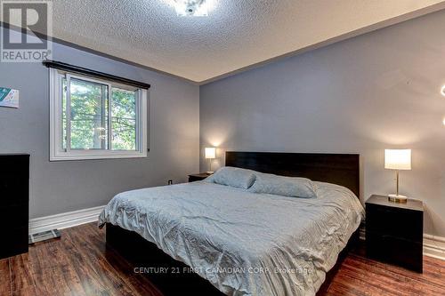 67 Weymouth Drive, London, ON - Indoor Photo Showing Bedroom