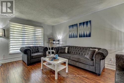 67 Weymouth Drive, London, ON - Indoor Photo Showing Living Room