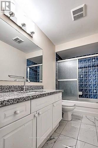 5339 Hollypoint Avenue, Mississauga, ON - Indoor Photo Showing Bathroom