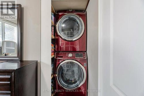 10 Albion Crescent, Brampton, ON - Indoor Photo Showing Laundry Room