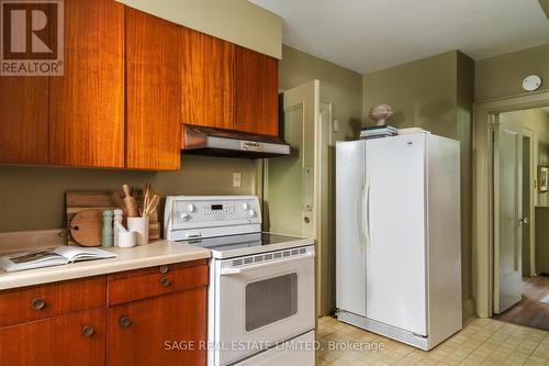 59 Eastbourne Avenue, Toronto, ON - Indoor Photo Showing Kitchen