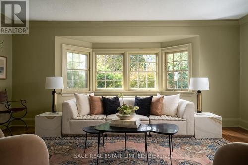 59 Eastbourne Avenue, Toronto, ON - Indoor Photo Showing Living Room