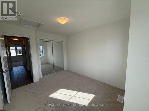 30 Selection Heights, Thorold, ON - Indoor Photo Showing Other Room