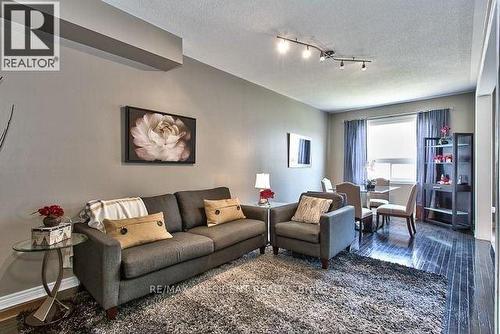 2361 Baronwood Drive, Oakville, ON - Indoor Photo Showing Living Room