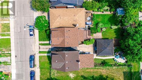 Concrete driveway with shared garage - 242 Glendale Avenue N, Hamilton, ON - Outdoor