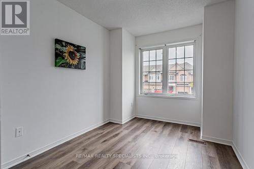 Upper - 16 Evanwood Crescent, Brampton, ON - Indoor Photo Showing Other Room