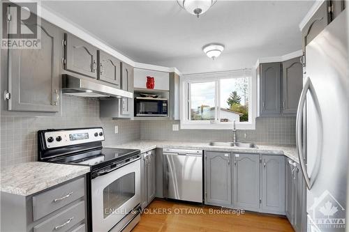 780 Caron Street, Prescott And Russell, ON - Indoor Photo Showing Kitchen With Double Sink With Upgraded Kitchen