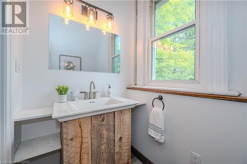 5550 11Th Line, Minto Twp, ON - Indoor Photo Showing Bathroom