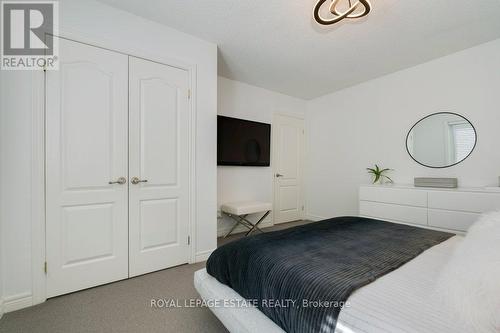 225 Pickering Street, Toronto, ON - Indoor Photo Showing Bedroom