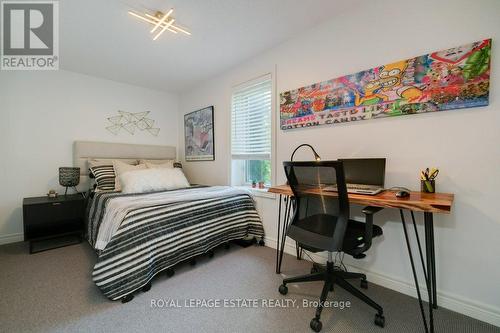 225 Pickering Street, Toronto, ON - Indoor Photo Showing Bedroom