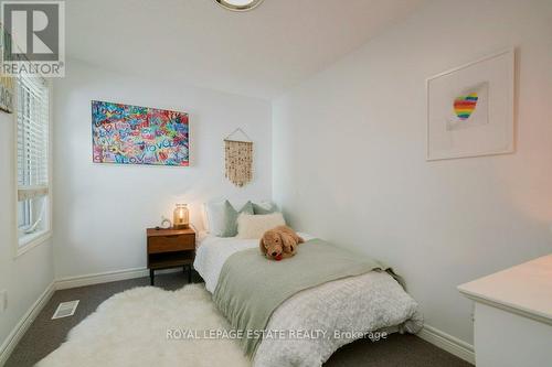 225 Pickering Street, Toronto, ON - Indoor Photo Showing Bedroom