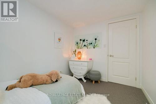 225 Pickering Street, Toronto, ON - Indoor Photo Showing Bedroom