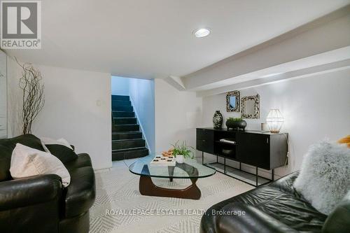 225 Pickering Street, Toronto, ON - Indoor Photo Showing Living Room