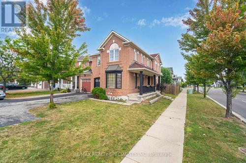 675 Thompson Road S, Milton, ON - Outdoor With Facade