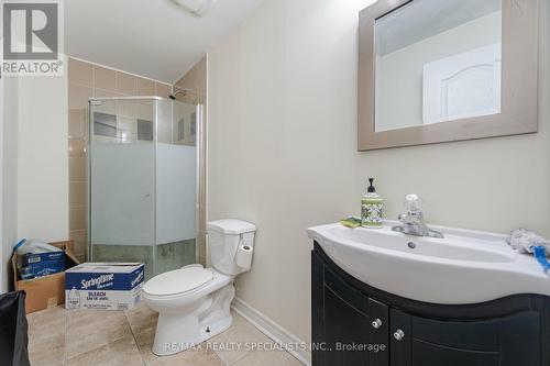 675 Thompson Road S, Milton, ON - Indoor Photo Showing Bathroom