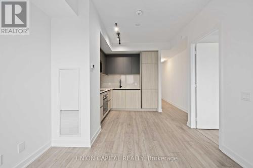 2615 - 108 Peter Street, Toronto, ON - Indoor Photo Showing Kitchen