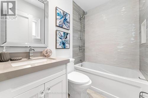 279 Betty Ann Drive, Toronto, ON - Indoor Photo Showing Bathroom