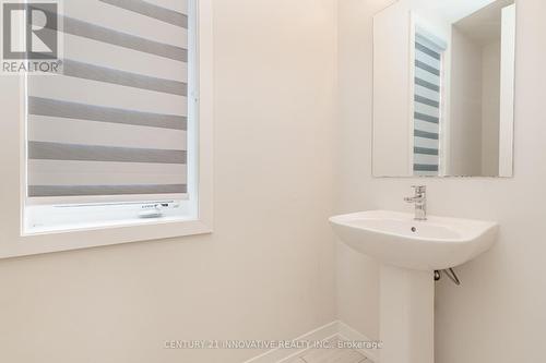 9 - 400 Finch Avenue, Pickering, ON - Indoor Photo Showing Bathroom