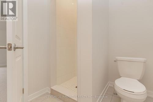 9 - 400 Finch Avenue, Pickering, ON - Indoor Photo Showing Bathroom