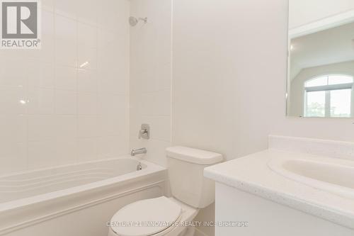 9 - 400 Finch Avenue, Pickering, ON - Indoor Photo Showing Bathroom