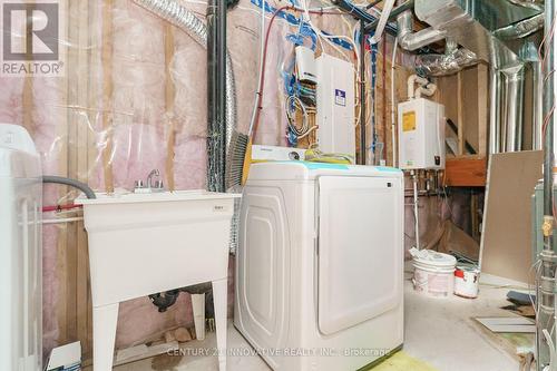 9 - 400 Finch Avenue, Pickering, ON - Indoor Photo Showing Laundry Room