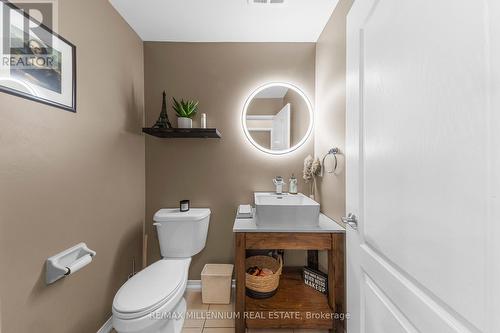 1226 Middlebury Avenue, Oshawa, ON - Indoor Photo Showing Bathroom