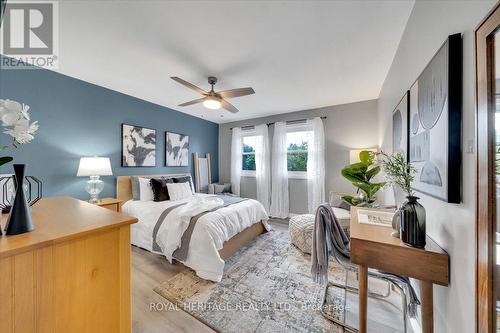 879 Sorrento Avenue, Oshawa, ON - Indoor Photo Showing Bedroom