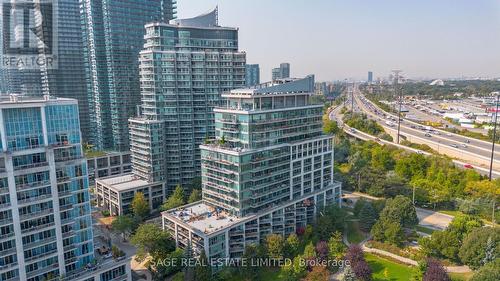 203 - 2119 Lake Shore Boulevard W, Toronto, ON - Outdoor