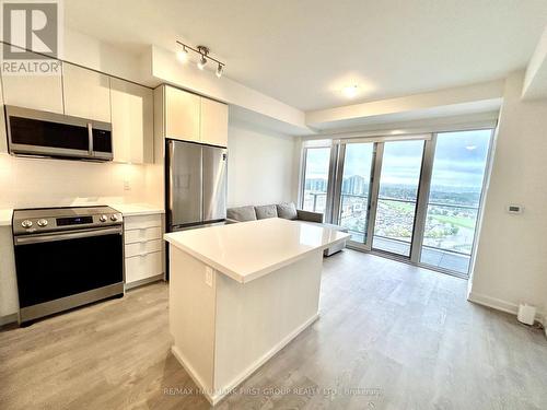 1203B - 4655 Metcalfe Avenue, Mississauga, ON - Indoor Photo Showing Kitchen