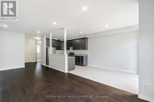 6 Dufay Road, Brampton, ON - Indoor Photo Showing Kitchen