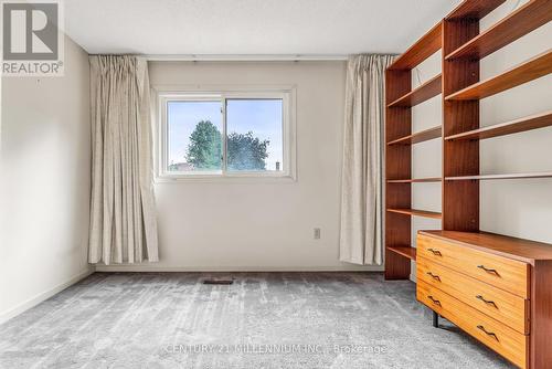 1100 Springbrook Crescent, Oakville, ON - Indoor Photo Showing Other Room