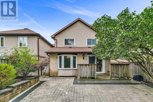 1100 Springbrook Crescent, Oakville, ON - Outdoor