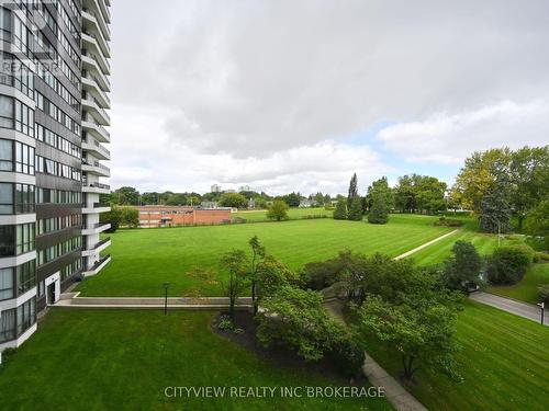 419 - 1333 Bloor Street E, Mississauga, ON - Outdoor