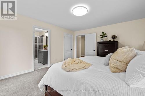 300 St. Mary'S Road, Kawartha Lakes, ON - Indoor Photo Showing Bedroom