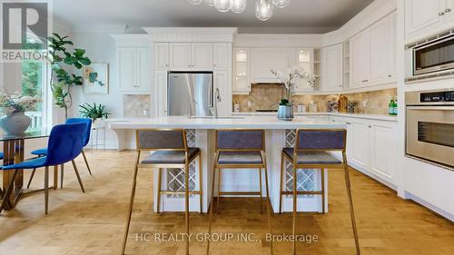 31 Faith Avenue, Toronto, ON - Indoor Photo Showing Kitchen With Upgraded Kitchen