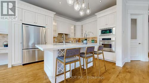 31 Faith Avenue, Toronto, ON - Indoor Photo Showing Kitchen With Upgraded Kitchen