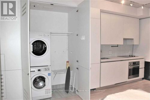 209 - 38 Stewart Street, Toronto, ON - Indoor Photo Showing Laundry Room