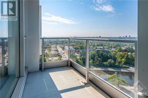 Principal bedroom balcony vistas south west - 1035 Bank Street Unit#1801, Ottawa, ON - Outdoor With Balcony With View