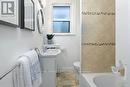 17 Avonlea Boulevard N, Toronto, ON  - Indoor Photo Showing Bathroom 