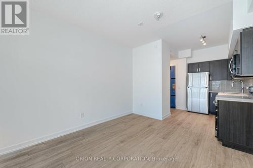 2506 - 1455 Celebration Drive, Pickering, ON - Indoor Photo Showing Kitchen