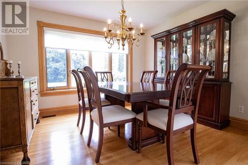 2565 5Th Avenue W, Owen Sound, ON - Indoor Photo Showing Dining Room