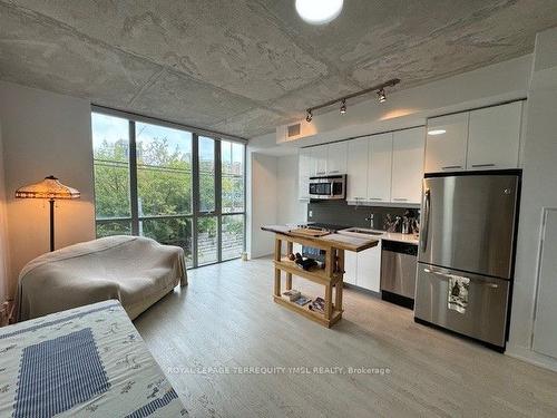 208-2 Gladstone Ave, Toronto, ON - Indoor Photo Showing Kitchen With Stainless Steel Kitchen