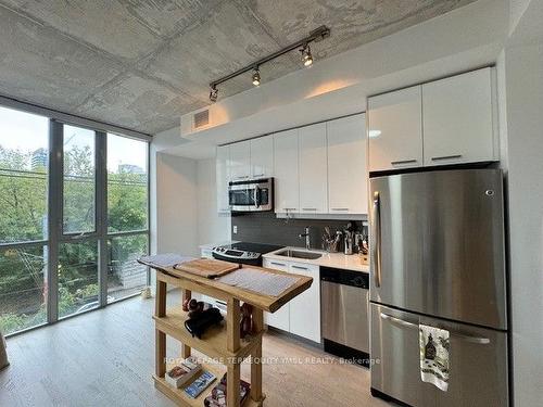 208-2 Gladstone Ave, Toronto, ON - Indoor Photo Showing Kitchen With Stainless Steel Kitchen With Double Sink