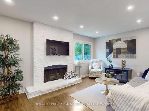 3508 Ash Row Cres, Mississauga, ON - Indoor Photo Showing Living Room With Fireplace