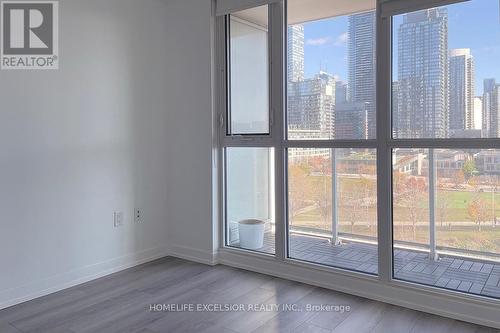 1006 - 75 Queens Wharf Road, Toronto, ON - Indoor Photo Showing Other Room