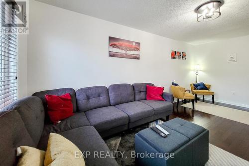 45 Ohara Lane, Hamilton, ON - Indoor Photo Showing Living Room